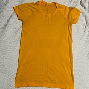 Lululemon Top!
